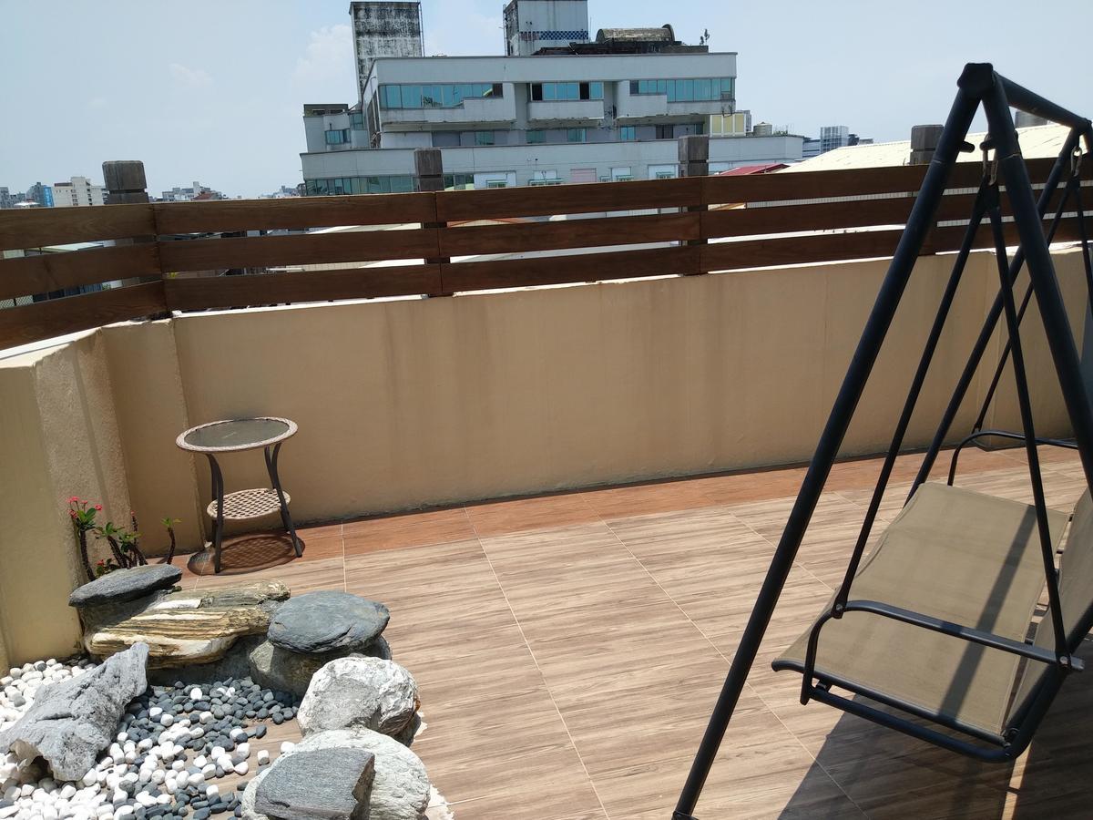 Maple Hotel Tainan Exterior foto