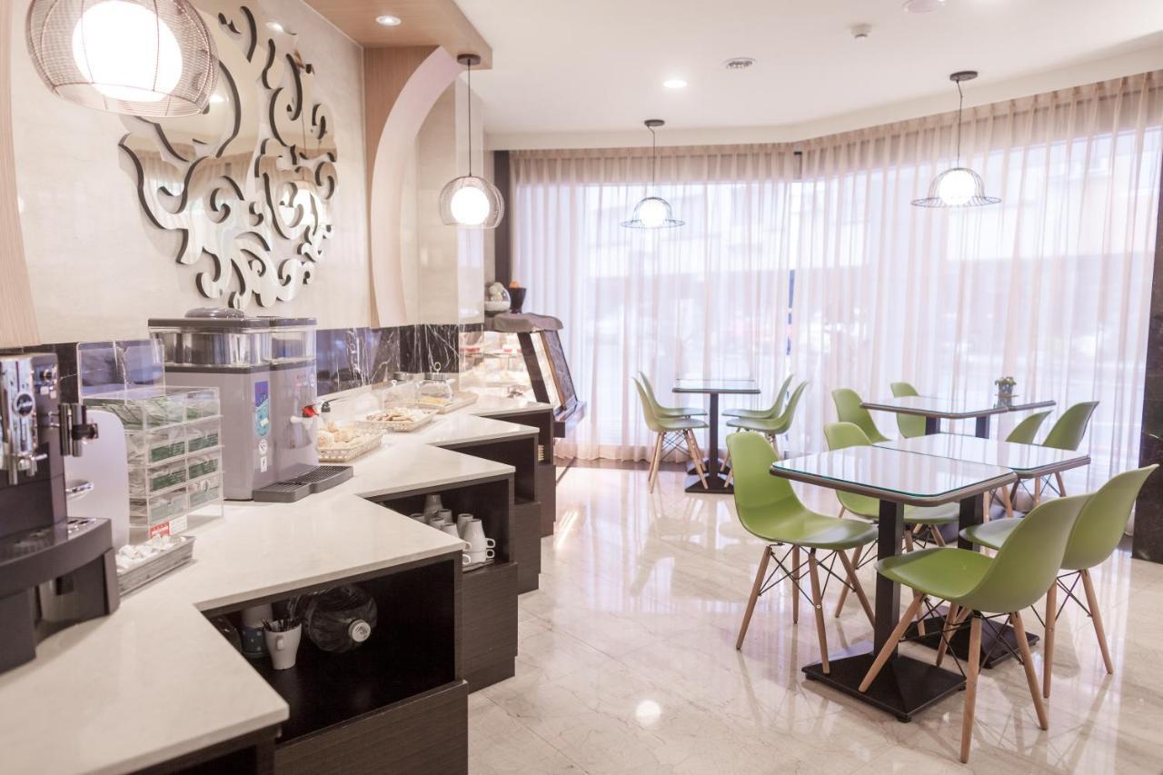 Maple Hotel Tainan Quarto foto